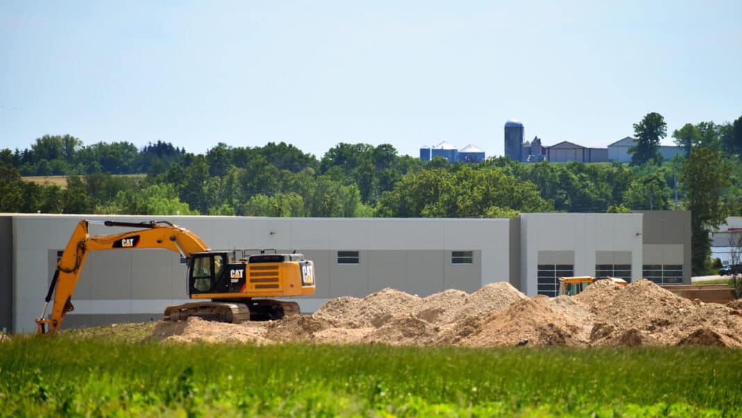 Industrial+Farm_DSC_0589-Clipped