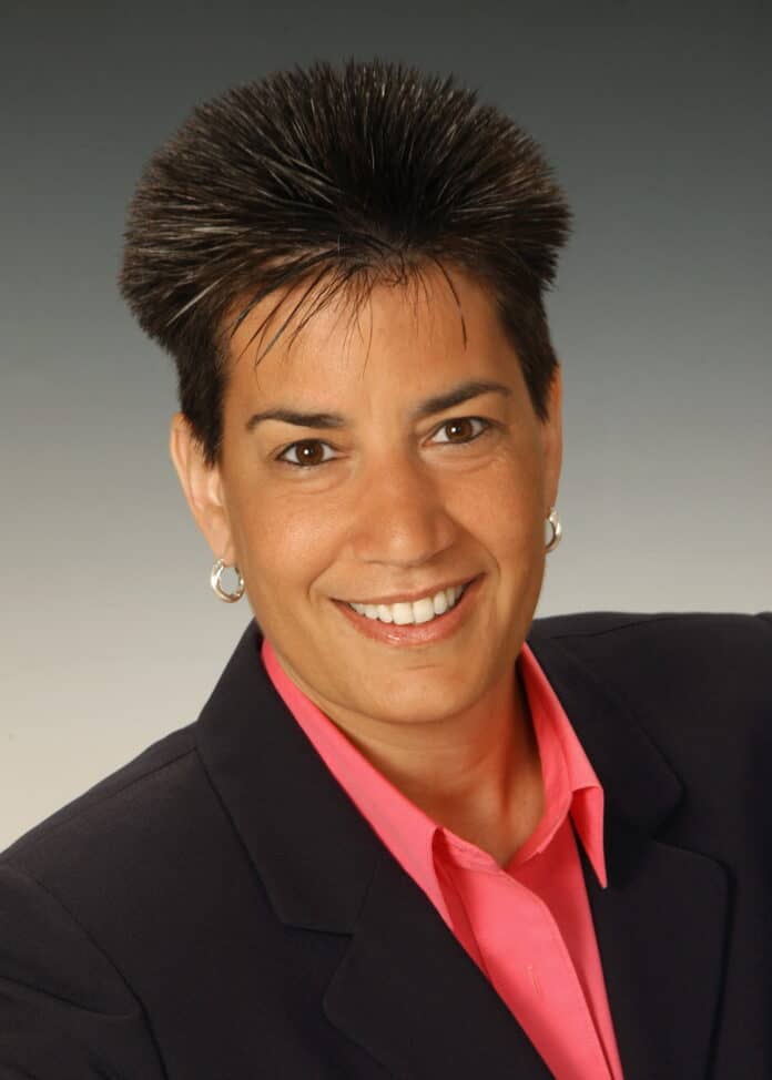 Headshot_Deb-Pereira_Gilbane