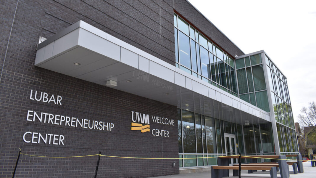 SR-UWM-Lubar-102620 UWM’s Lubar Entrepreneurship Center houses the school’s entrepreneurial programs and initiatives.