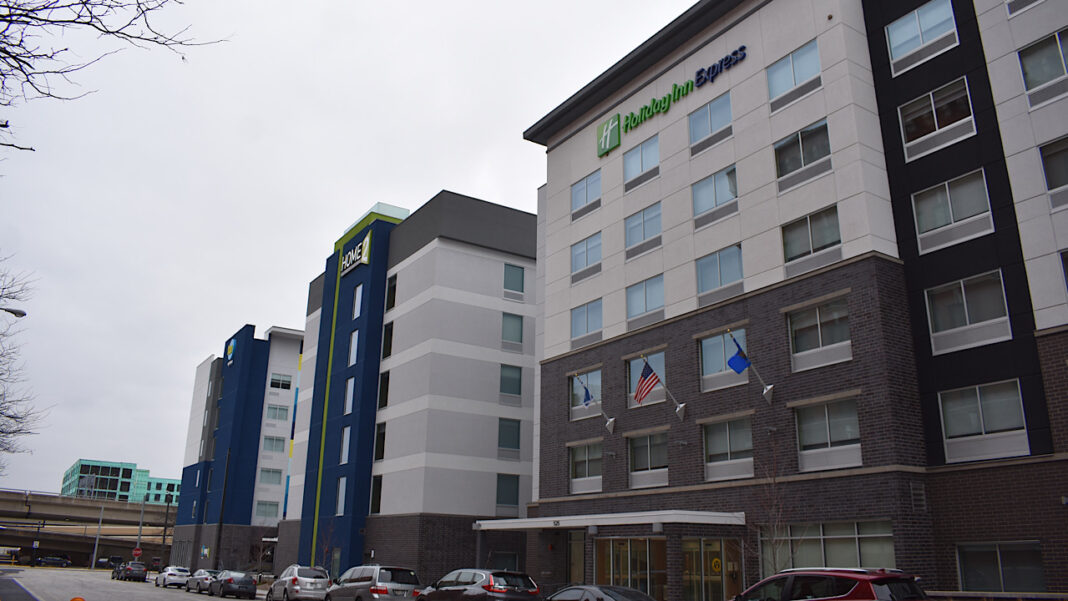 Hawkeye Hotels-Milwaukee-2-MMeyer